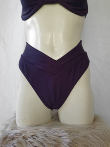 Vintage 1980s/90s Deep Purple Structured Bikini Set