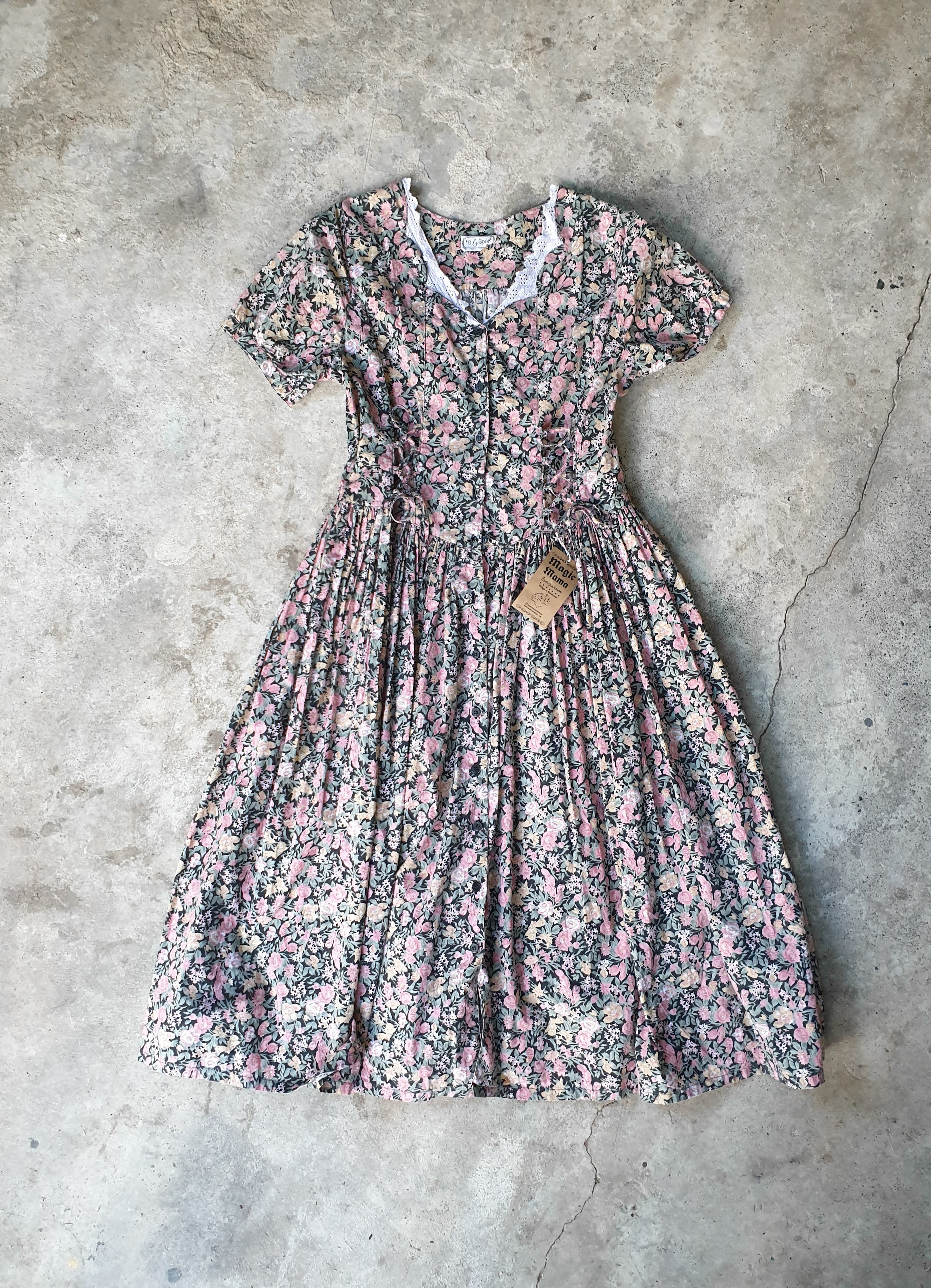 Vintage 70s/80s Floral Lace-Up Prairie Western Midi Dress