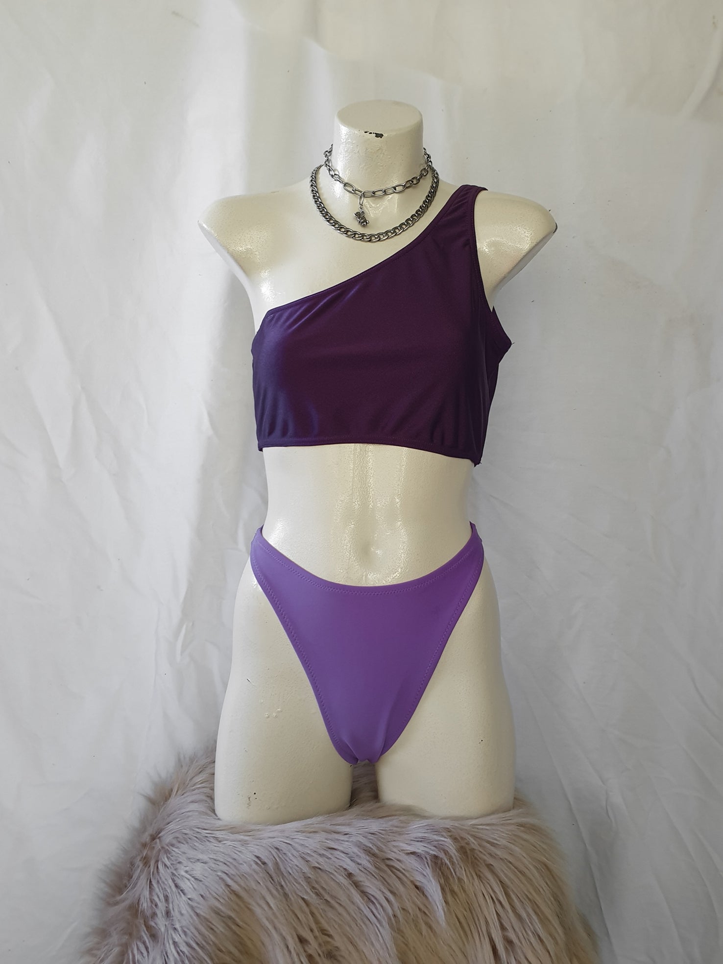 Vintage 1990s Deep Purple  One Shulder Bikini Top