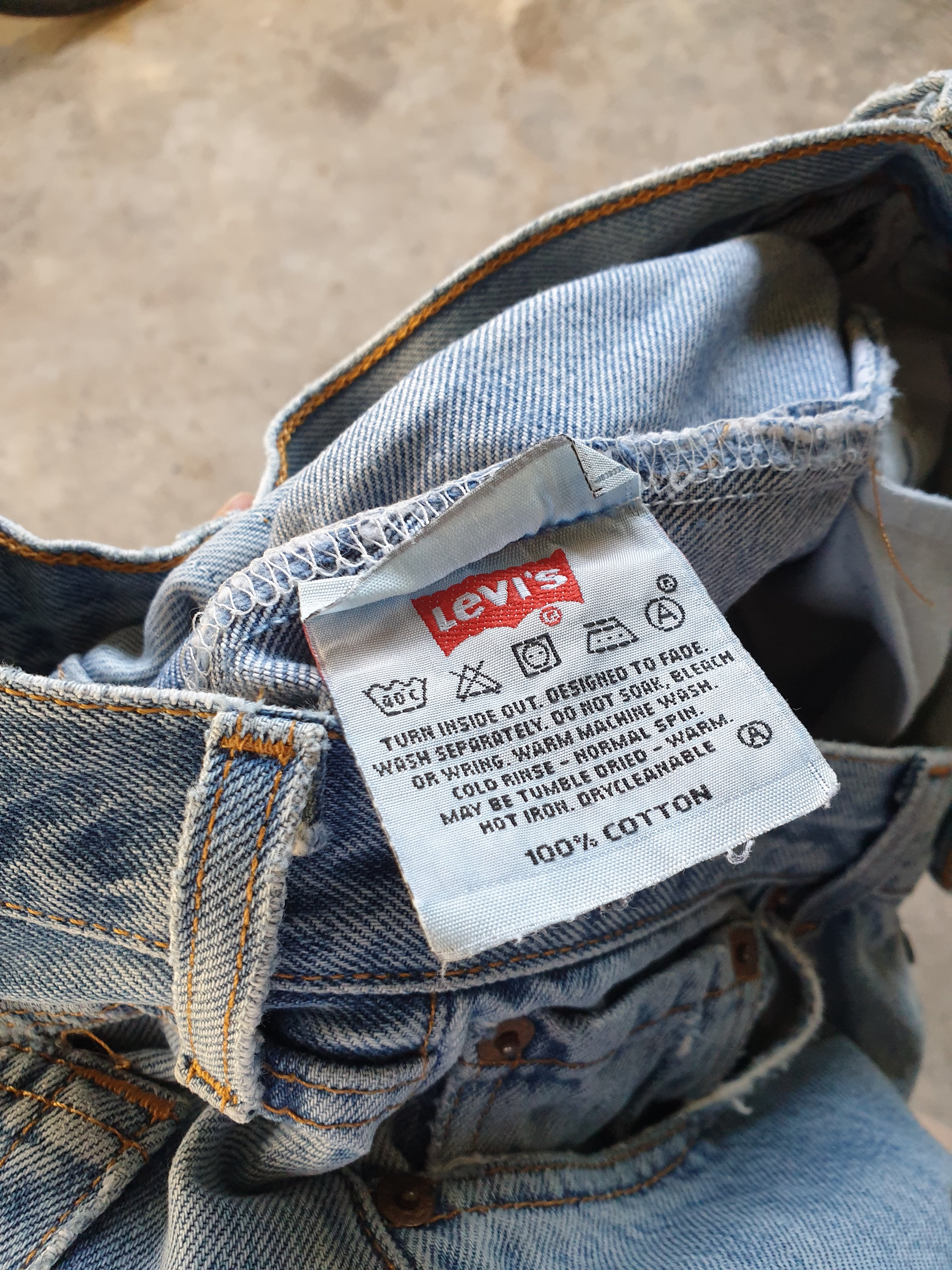 Vintage Levis 501s 26x32