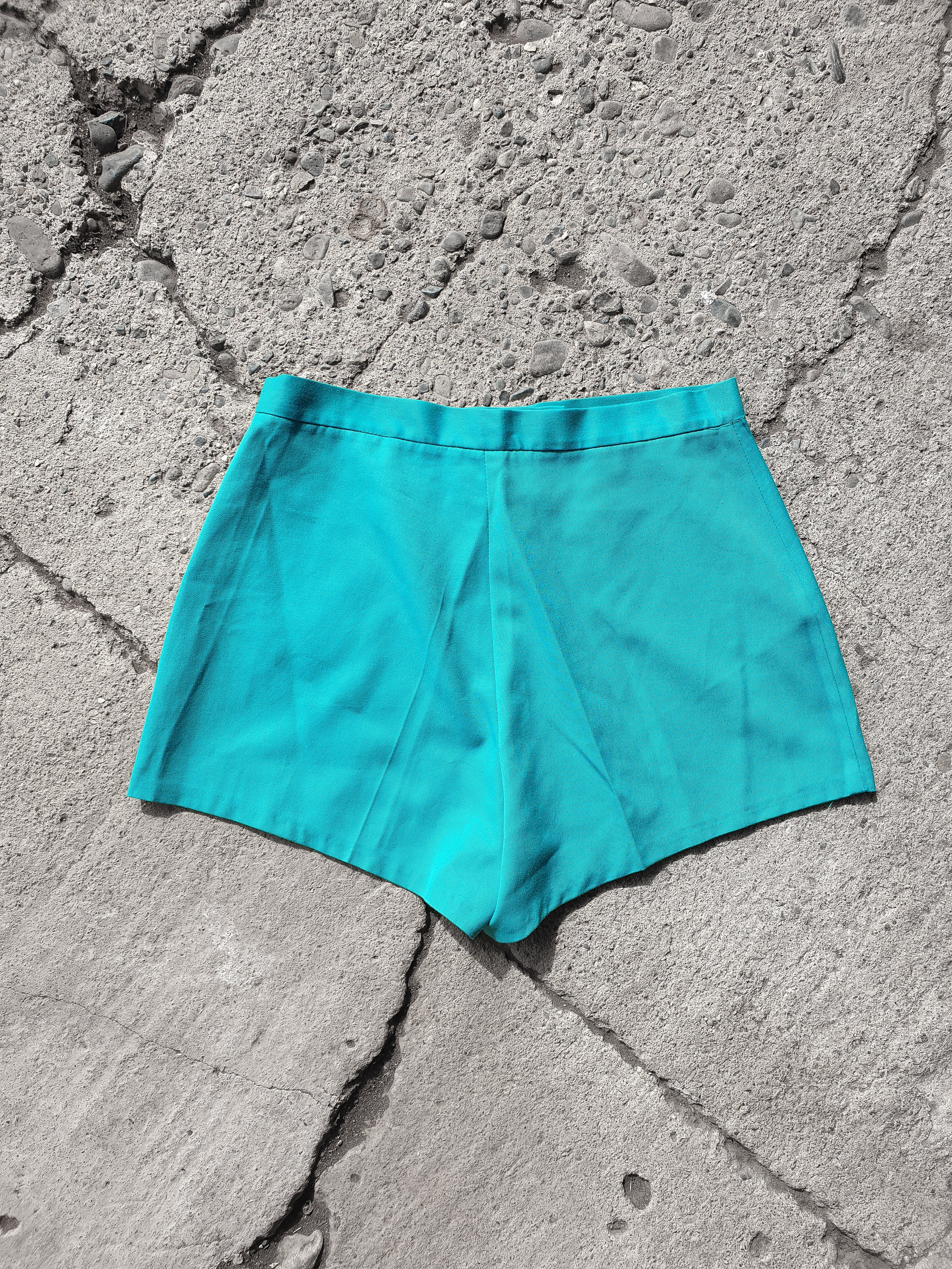 Vintage 1970s Turquoise Short Shorts