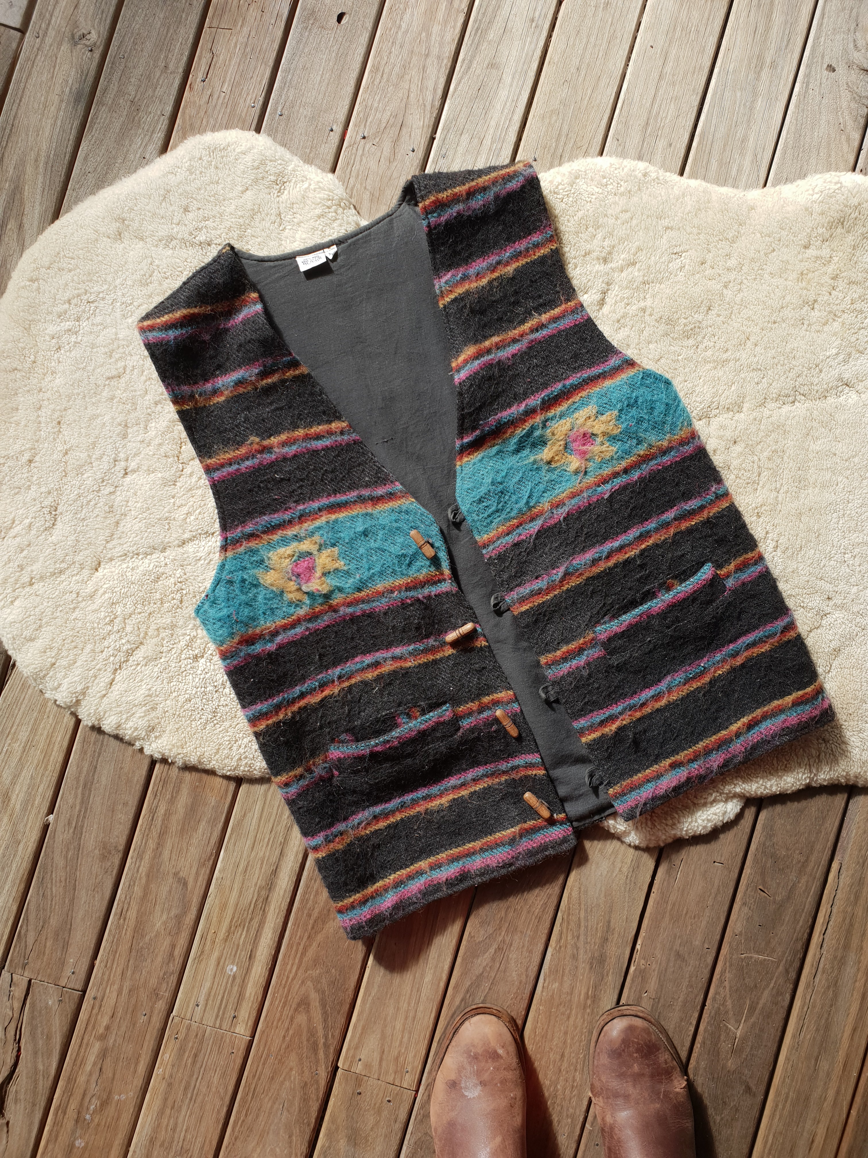 Vintage 70s/80s woolen Aztec vest