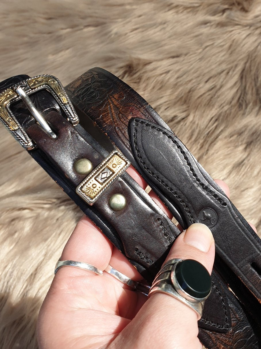 Vintage 1970s/80s Tooled Rose Leather Belt